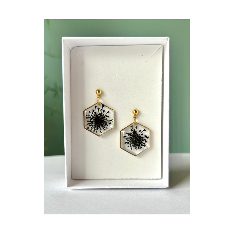 Earrings with real Queen Anne’s Lace (hexagon, golden)