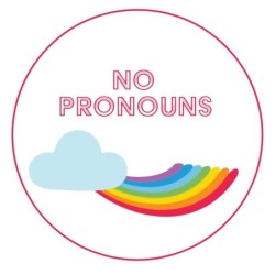 Pin 'No pronouns' 37 mm